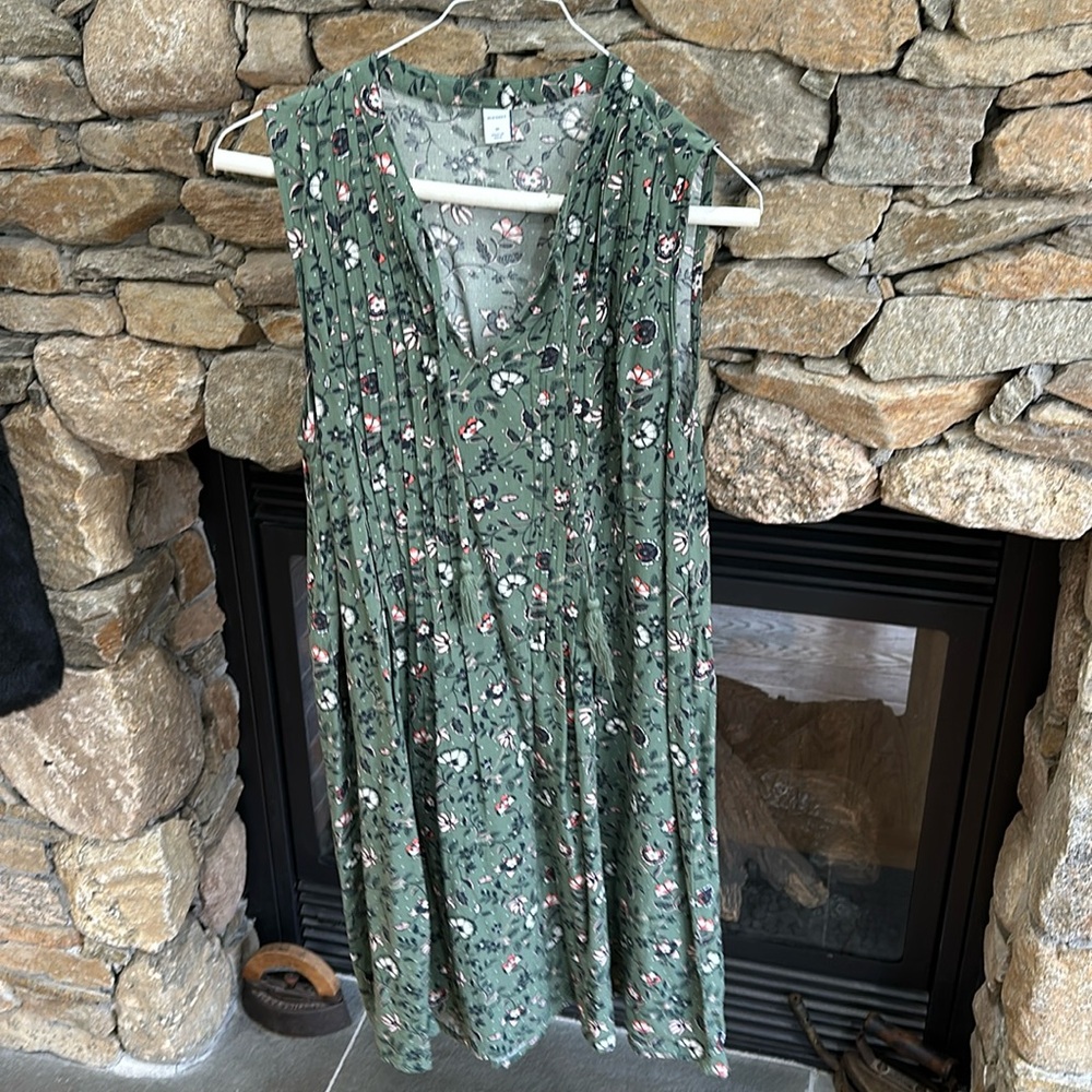 Old Navy dress